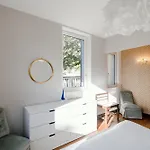 Apartman In Lina By Solutions Brunate