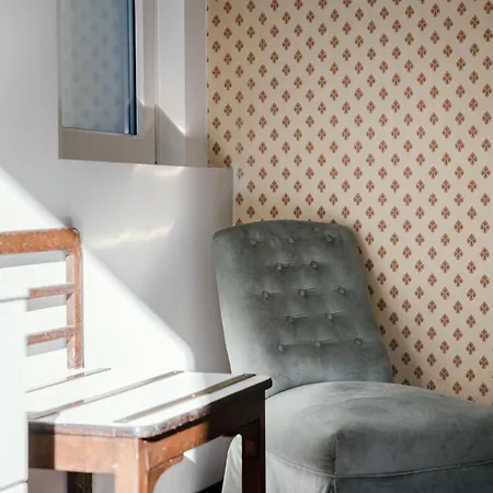 In Lina By Solutions *