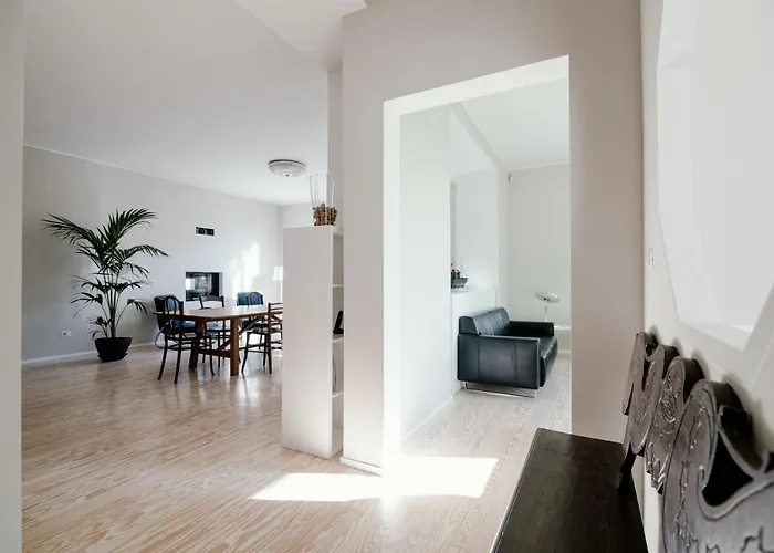In Lina By Solutions * Brunate