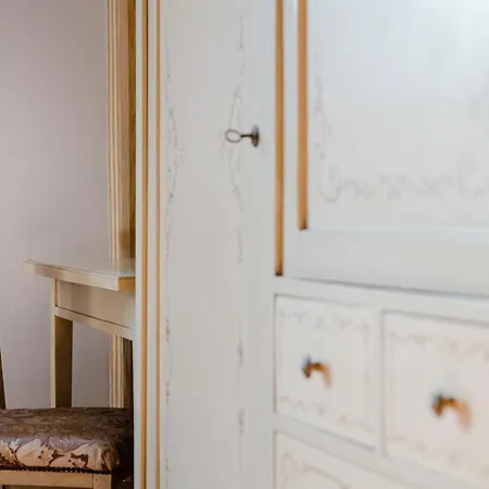 In Lina By Solutions