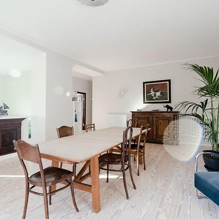 In Lina By Solutions