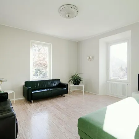 In Lina By Solutions Brunate