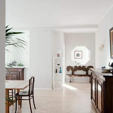 Apartament In Lina By Solutions Brunate