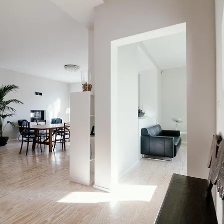 In Lina By Solutions * Brunate