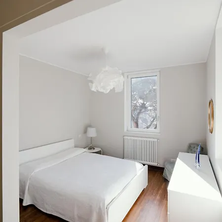 In Lina By Solutions Brunate