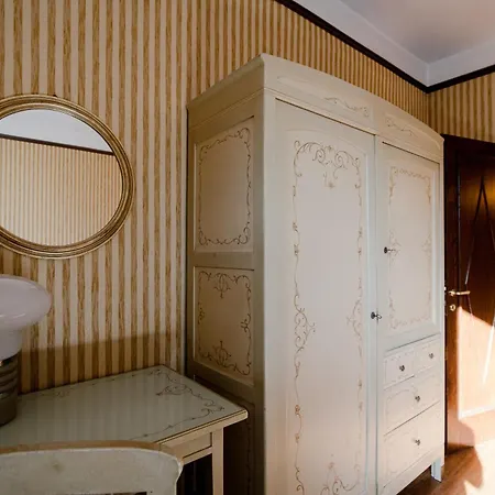 In Lina By Solutions * Brunate