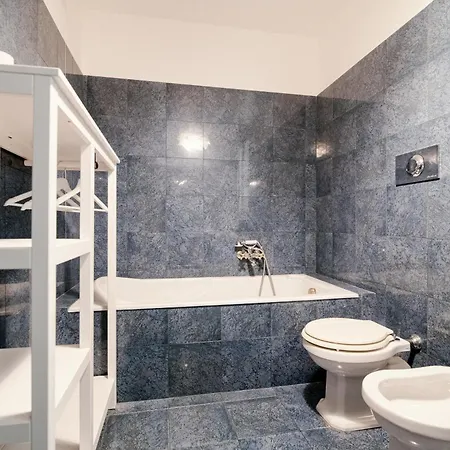 In Lina By Solutions Apartament Brunate