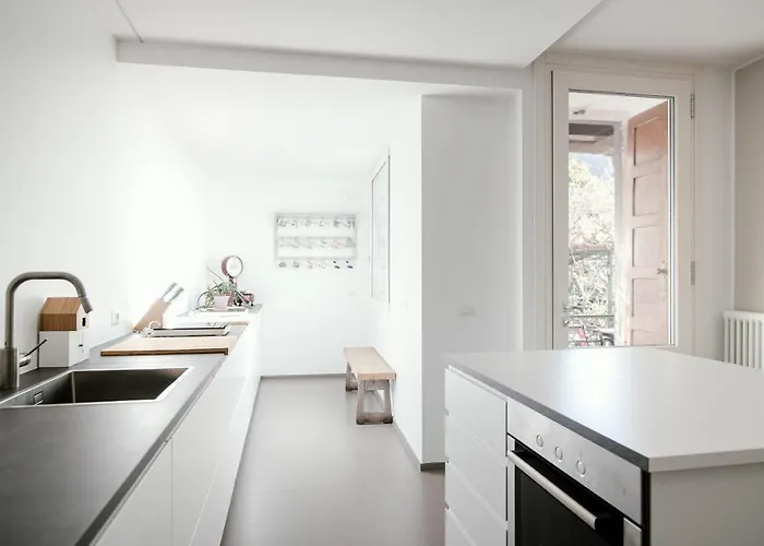 In Lina By Solutions